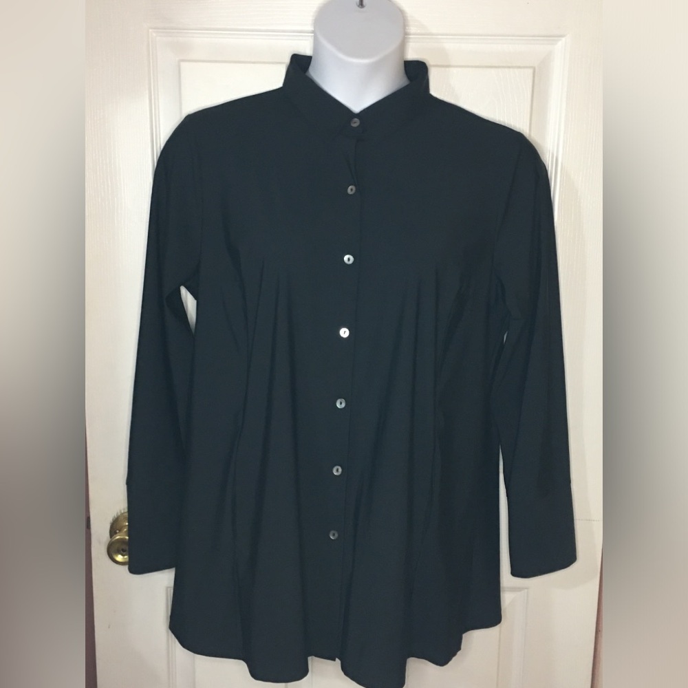 Softly Tailored Dressy Buttoned Blouse